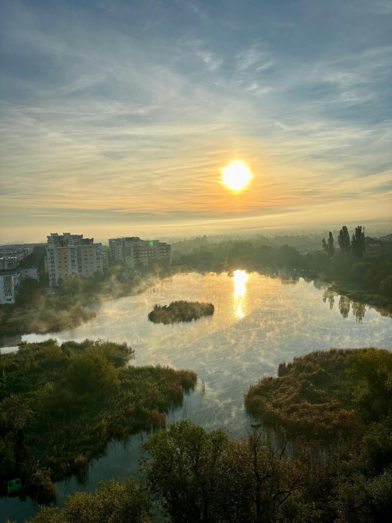 Lakeside Aparthotel Клуж-Напока Экстерьер фото